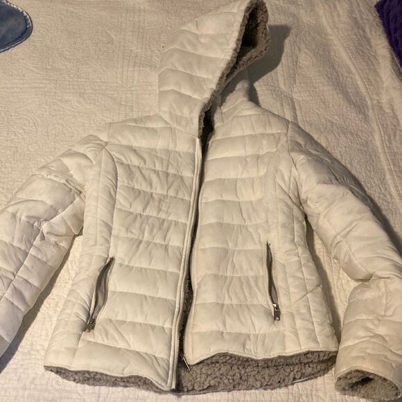 White puffer coat - NWOT - Picture 1 of 4